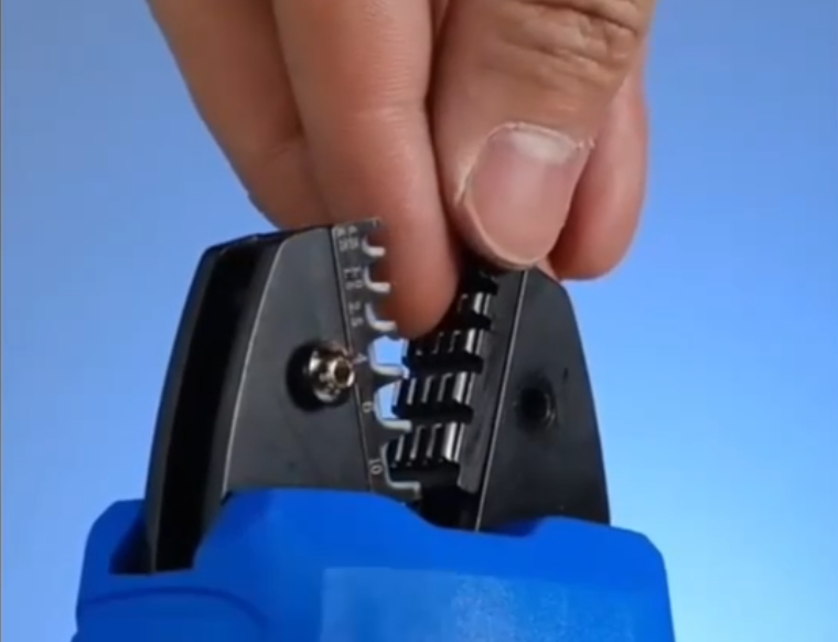 Do crimping tools need calibration?